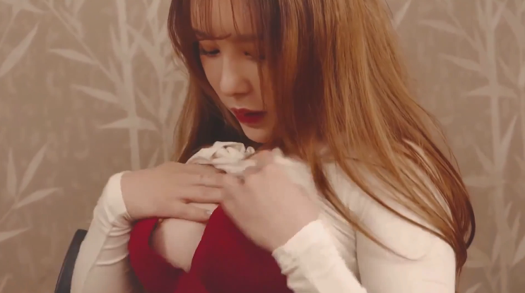 Bài học giáo dục giới tính ướt át của mẹ kế Bài học giáo dục giới tính ướt át của mẹ kế