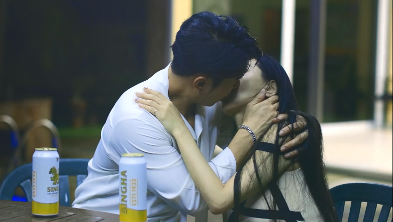 Lúc nào em cũng muốn được làm tình Lúc nào em cũng muốn được làm tình